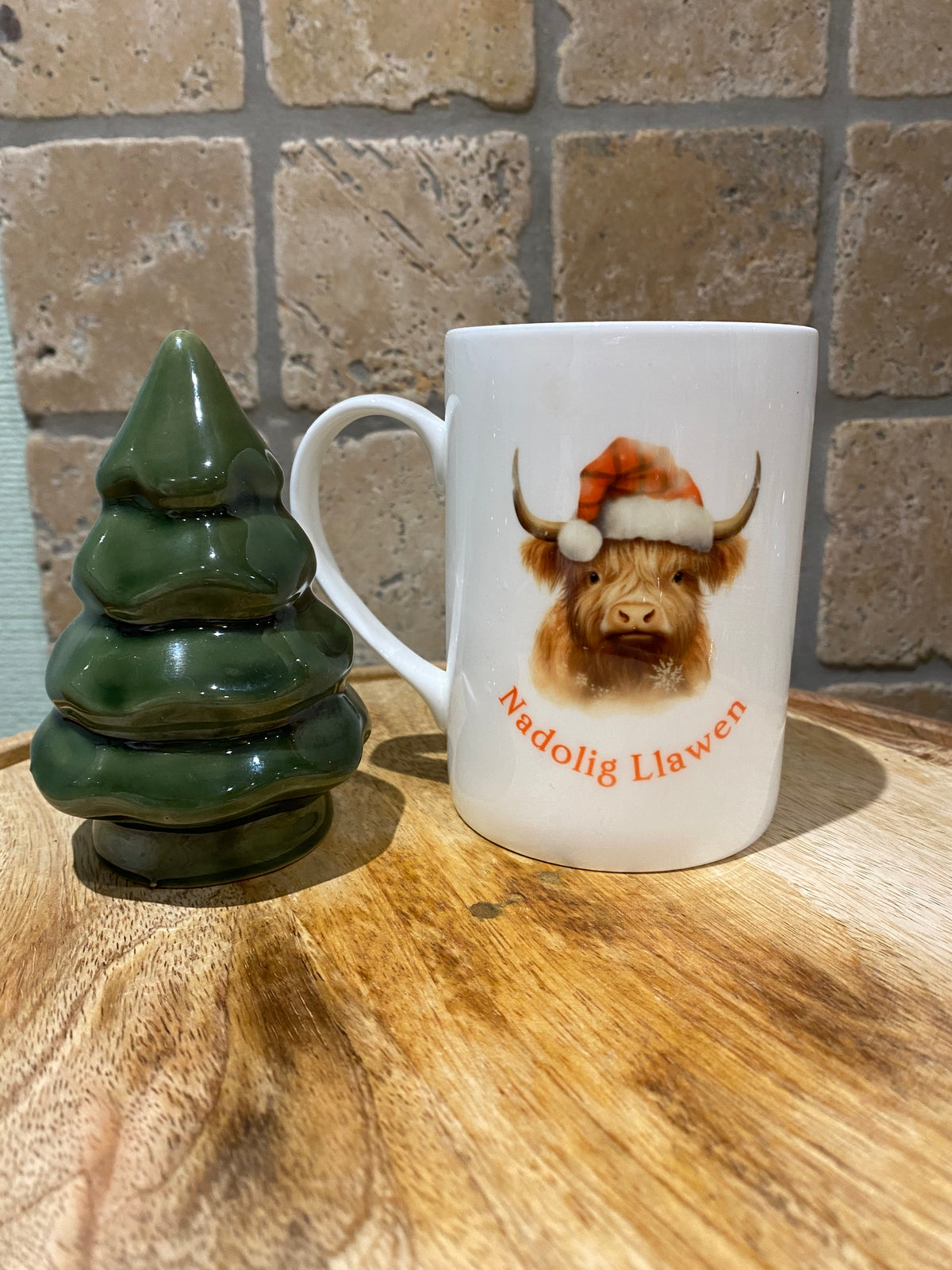 Mr and Mrs Coo Mugs (Nadolig Llawen)